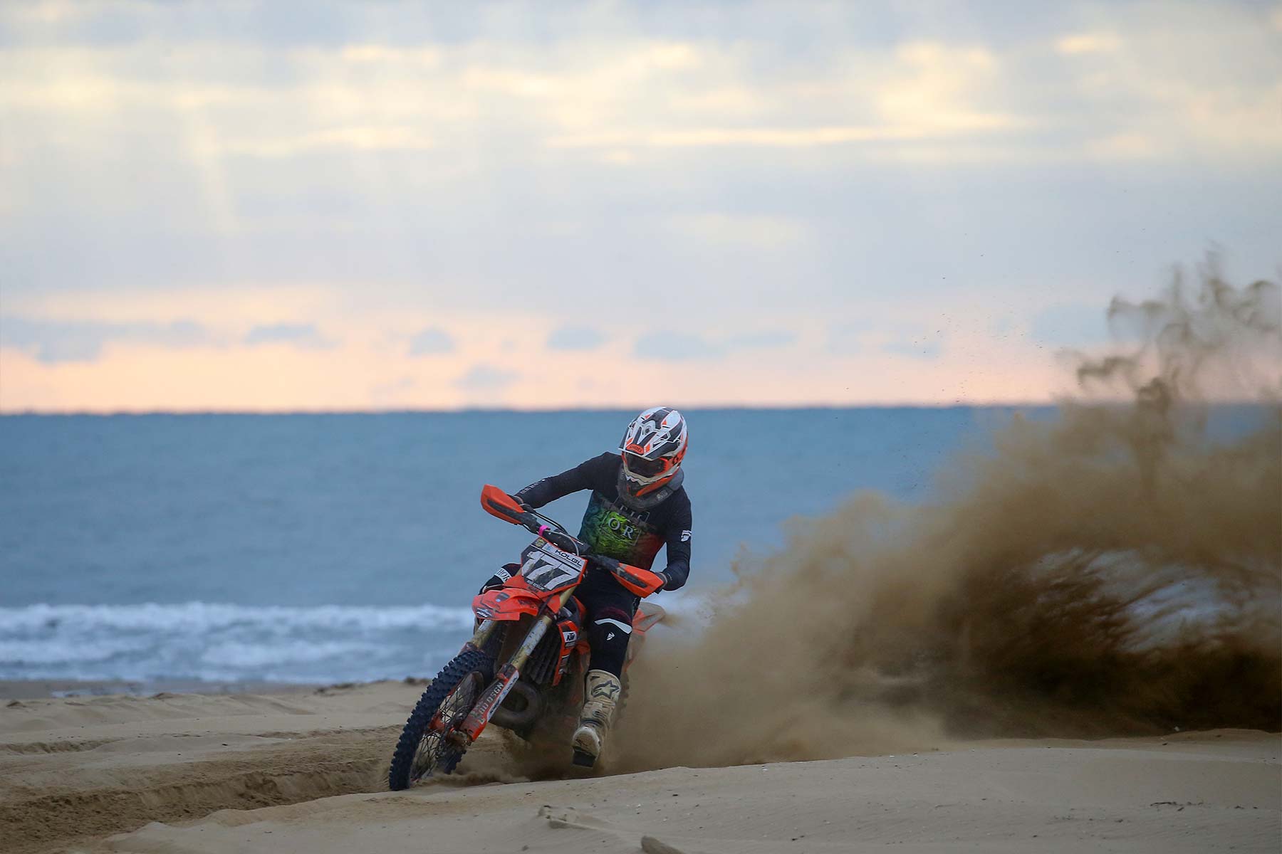 img-carousel-moto-08